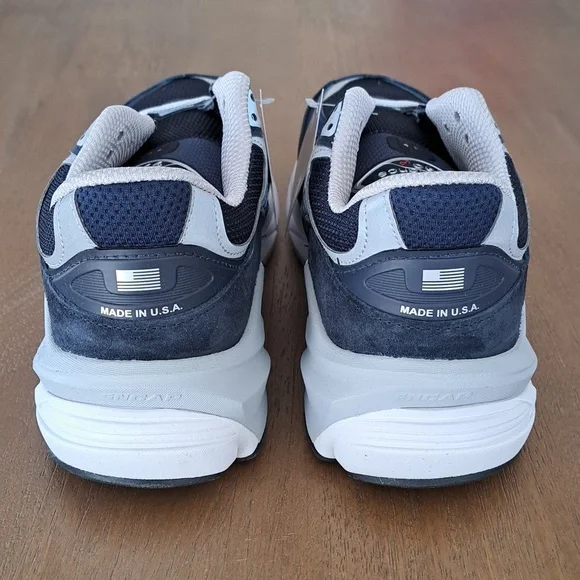 New Balance Made in USA 990v6 Running Shoe - Color: Navy/White - Size: Men 10.5 - Picture 5 of 10